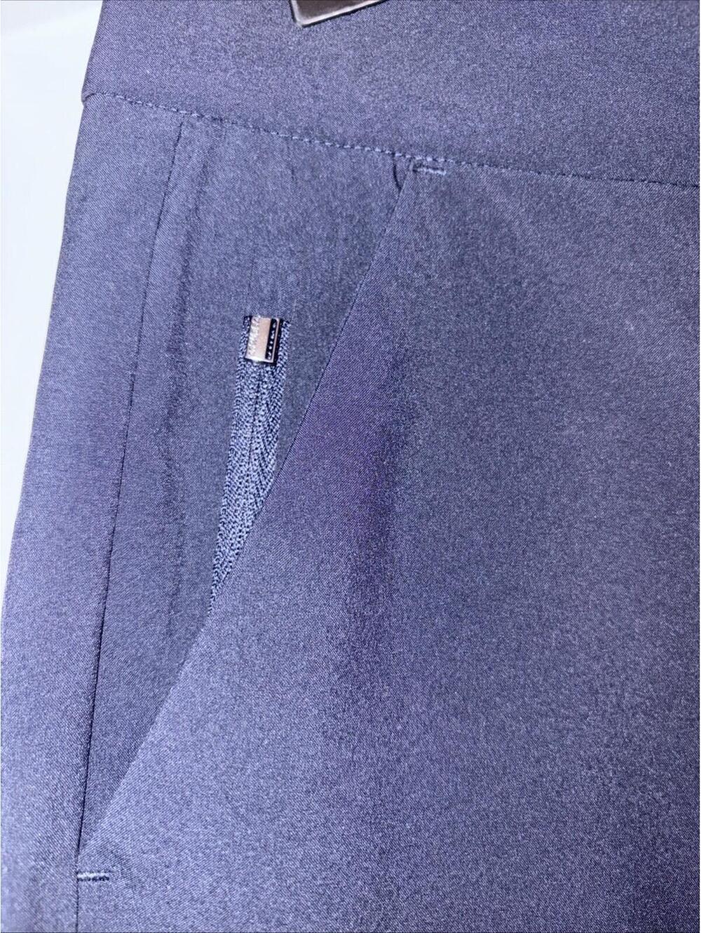 Athleta Navy Stretch Performance Mid Rise Tribeca 7" Bermuda Shorts Size 2 W30" - Picture 2 of 8